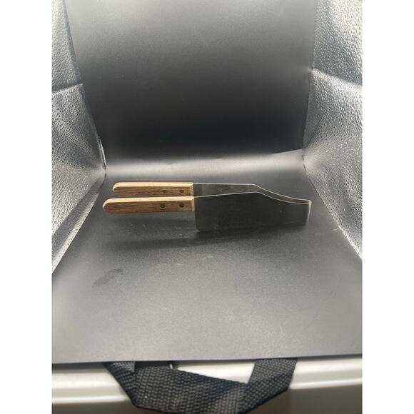 STAINLESS STEEL Kake Kuter WOODEN HANDLE Cake And Pie Cutter Made in Taiwan - Picture 1 of 4